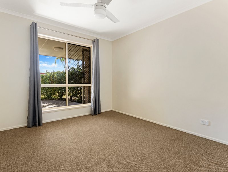 Photo - 713 Boat Harbour Drive, Urangan QLD 4655 - Image 9