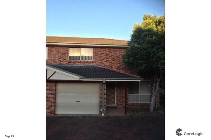 Photo - 7/130 Glenfield Avenue, Casula NSW 2170 - Image 1