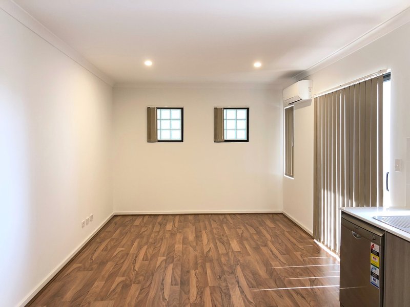 Photo - 7/130 President Street, Kewdale WA 6105 - Image 5