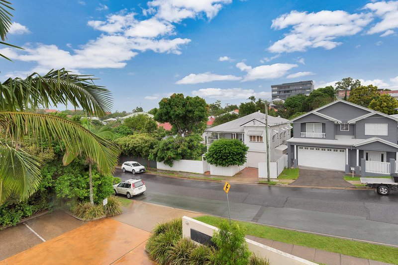 Photo - 7/139 Lytton Road  (Cnr Walter Avenue) Road, East Brisbane QLD 4169 - Image 3