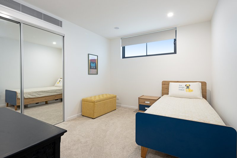 Photo - 7/14-18 Alfred Street, Woody Point QLD 4019 - Image 12