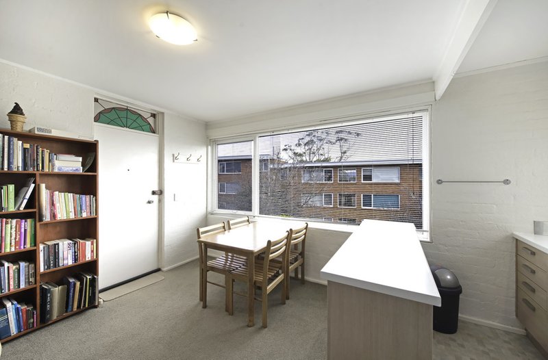 Photo - 7/14 Chauvel Street, Campbell ACT 2612 - Image 3