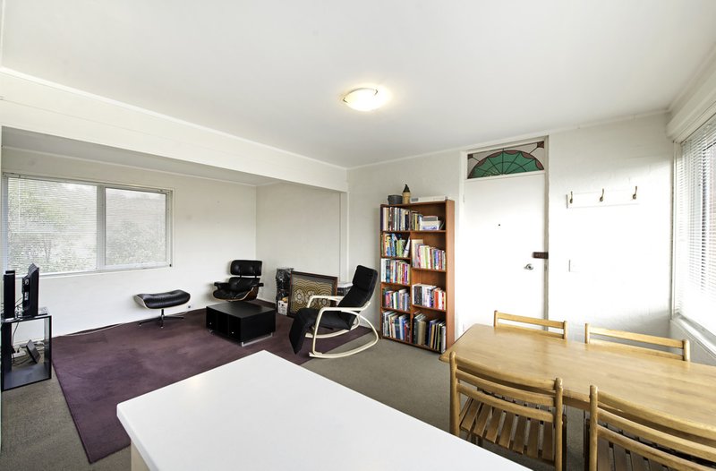 Photo - 7/14 Chauvel Street, Campbell ACT 2612 - Image 6