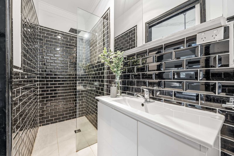 Photo - 714 Humffray Street South, Mount Pleasant VIC 3350 - Image 5
