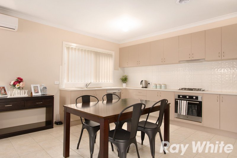 Photo - 7/143 Ahern Road, Pakenham VIC 3810 - Image 2