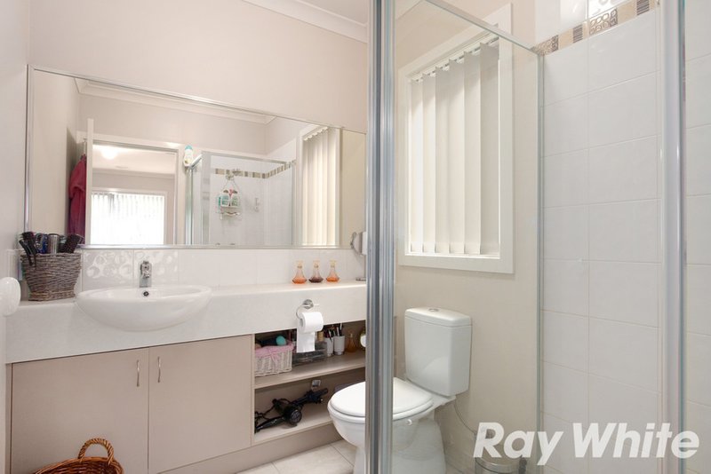 Photo - 7/143 Ahern Road, Pakenham VIC 3810 - Image 7