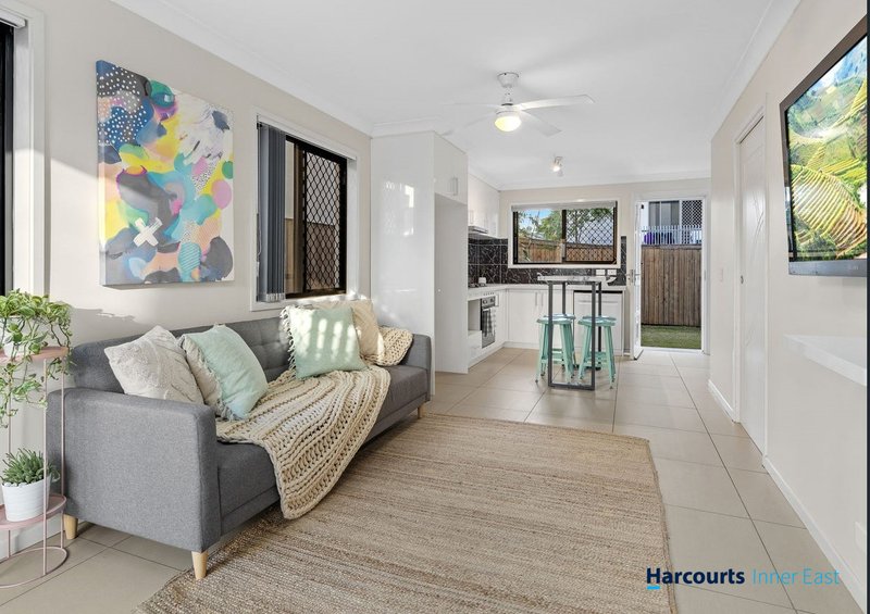 Photo - 7/143 Baringa Street, Morningside QLD 4170 - Image 1