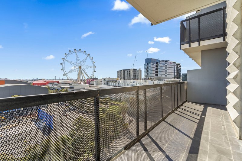 Photo - 714/463 Docklands Drive, Docklands VIC 3008 - Image 9
