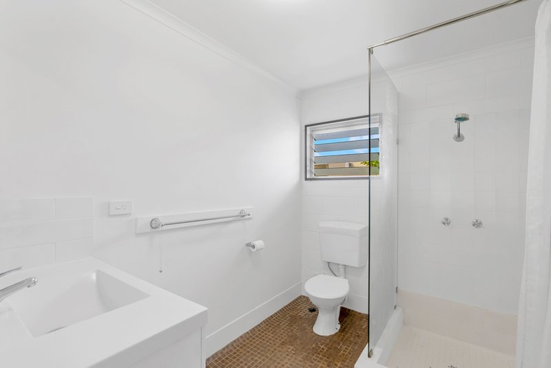 Photo - 7/15-17 Earl Street, Westcourt QLD 4870 - Image 7