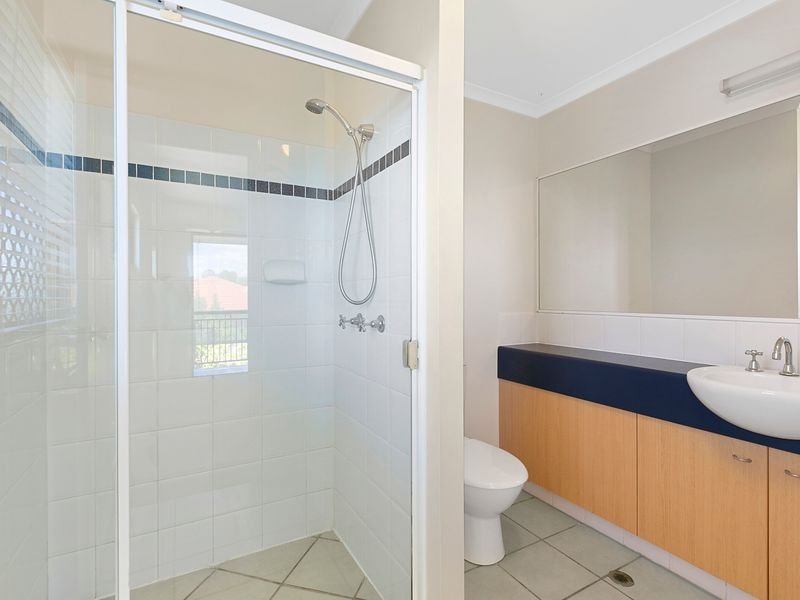 Photo - 7/15 Beacon Court, Sunrise Beach QLD 4567 - Image 6