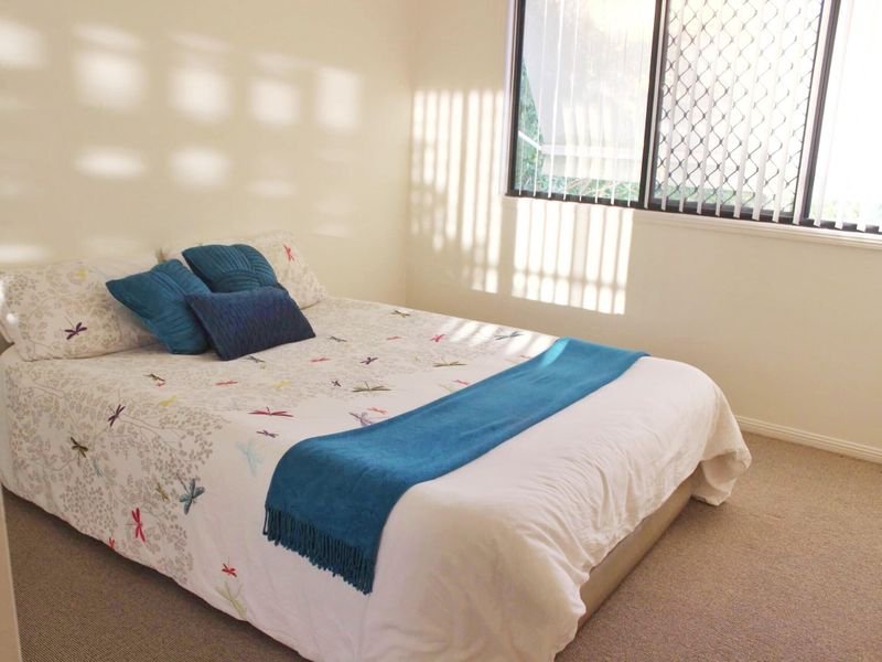 Photo - 7/15 Beacon Court, Sunrise Beach QLD 4567 - Image 7