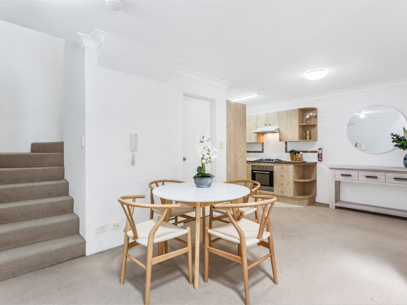 Photo - 7/15 Oaks Ave , Dee Why NSW 2099 - Image 3