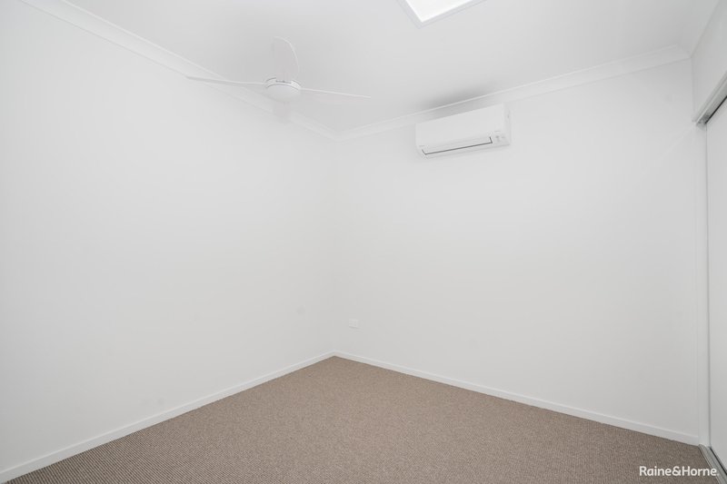 Photo - 7/15 Shell Street, Urangan QLD 4655 - Image 8