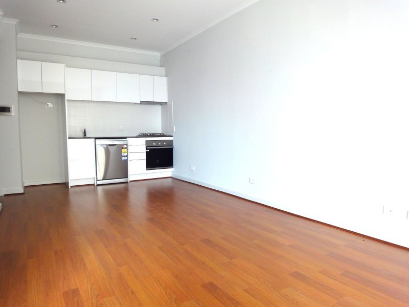 Photo - 7/152 Gray Street, Adelaide SA 5000 - Image 2