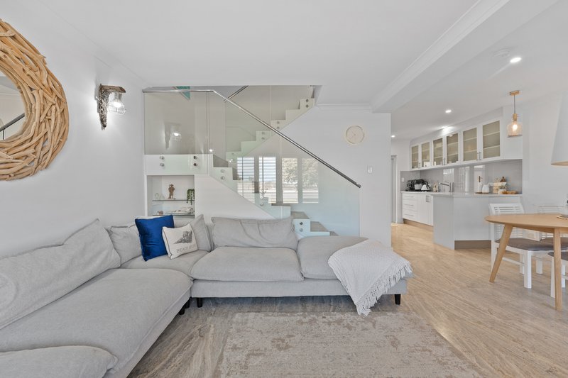 Photo - 7/154-156 Arcadia Drive, Shoalwater WA 6169 - Image 5