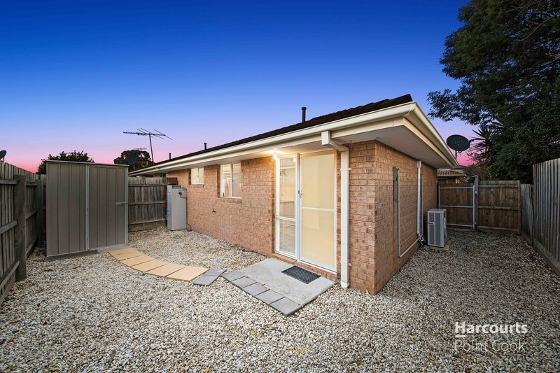 Photo - 7/16-18 Russell Street, Werribee VIC 3030 - Image 14