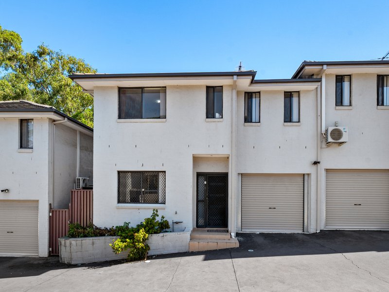 Photo - 7/16-20 Myee Road, Macquarie Fields NSW 2564 - Image 1