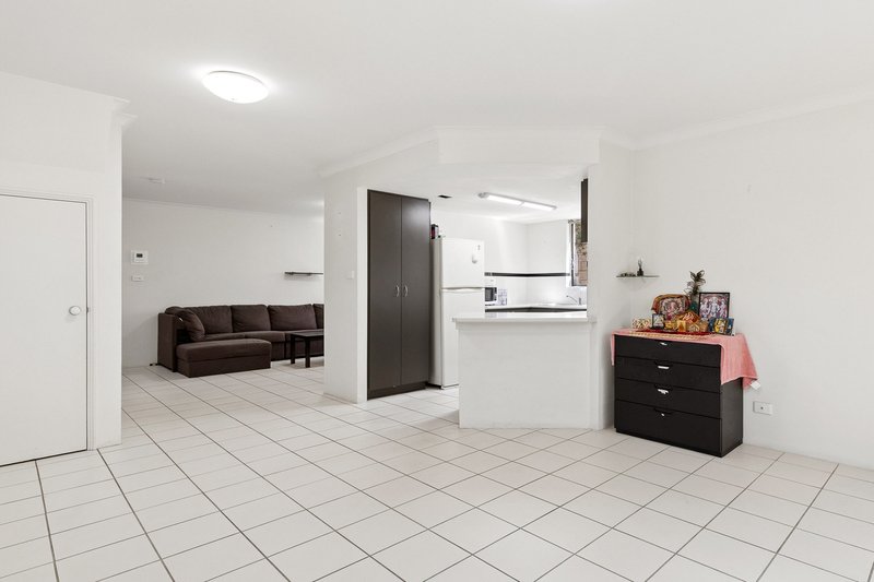Photo - 7/16 Rockford Street, Mandurah WA 6210 - Image 4