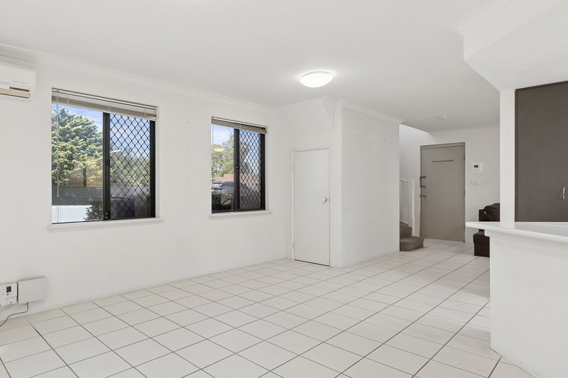 Photo - 7/16 Rockford Street, Mandurah WA 6210 - Image 6