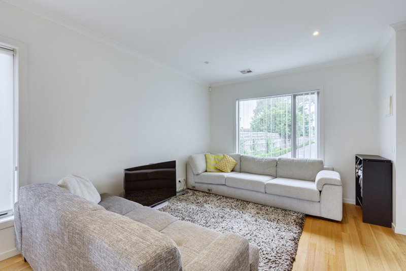 Photo - 7/16 Young Street, Epping VIC 3076 - Image 5