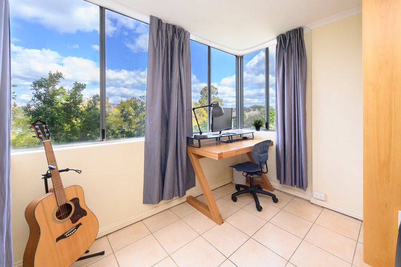 Photo - 7/164 Macquarie Street, St Lucia QLD 4067 - Image 11