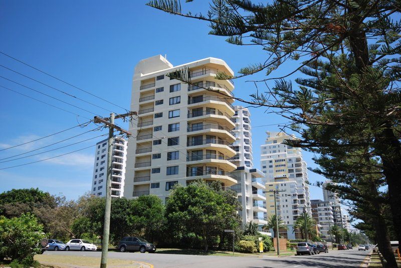 Photo - 7/164 The Esplanade, Burleigh Heads QLD 4220 - Image 1