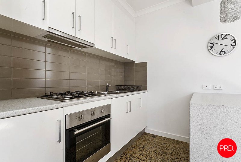 Photo - 7/17 Bobs Street, Bendigo VIC 3550 - Image 3