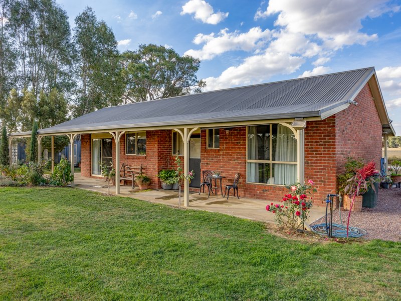 Photo - 717 Oxley Meadow Creek Road, Docker VIC 3678 - Image 2