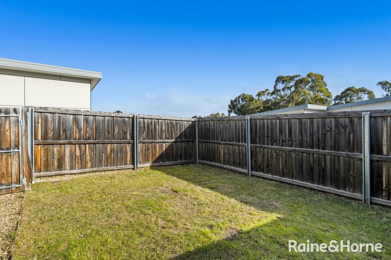 Photo - 7/17 Sandstone Grove, Blackmans Bay TAS 7052 - Image 23