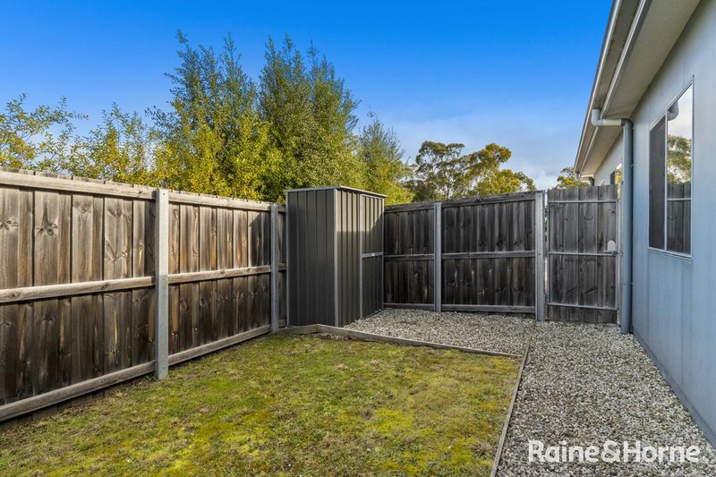 Photo - 7/17 Sandstone Grove, Blackmans Bay TAS 7052 - Image 24