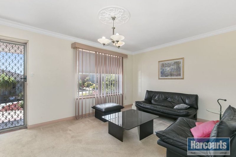 Photo - 7/17 Zwerner Drive, Hallett Cove SA 5158 - Image 2