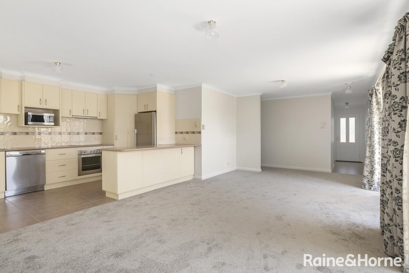 Photo - 7/176 Station Road, New Gisborne VIC 3438 - Image 8