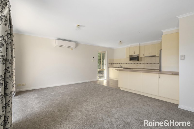 Photo - 7/176 Station Road, New Gisborne VIC 3438 - Image 9