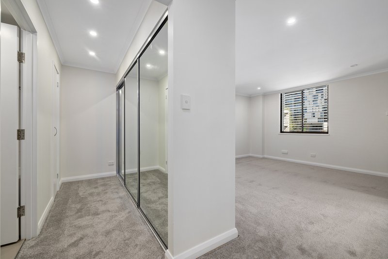 Photo - 717/66 Bowman Street, Pyrmont NSW 2009 - Image 6