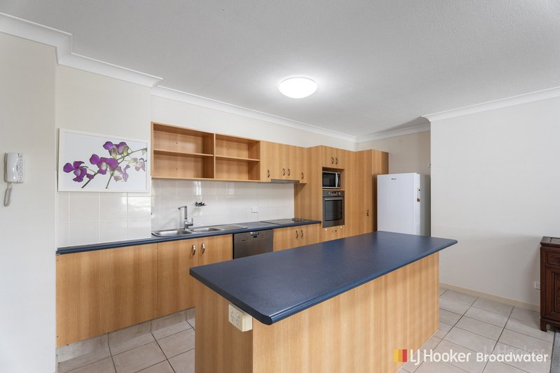 Photo - 7/18-22 Parker Street, Labrador QLD 4215 - Image 2