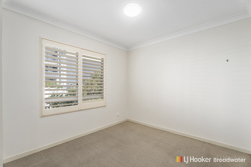 Photo - 7/18-22 Parker Street, Labrador QLD 4215 - Image 10