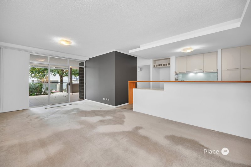 Photo - 7/18 Addison Avenue, Bulimba QLD 4171 - Image 3