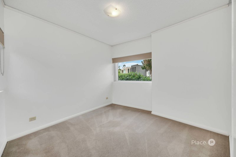 Photo - 7/18 Addison Avenue, Bulimba QLD 4171 - Image 9