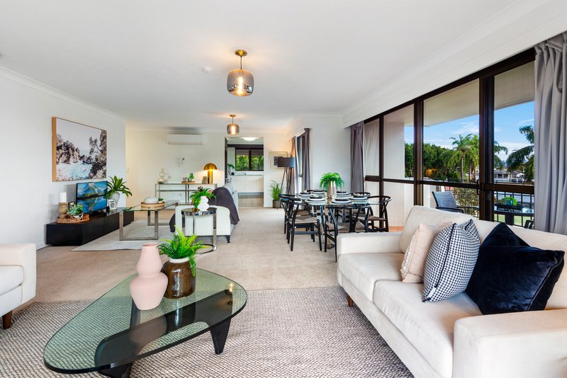 Photo - 7/18 Commodore Drive, Surfers Paradise QLD 4217 - Image 12