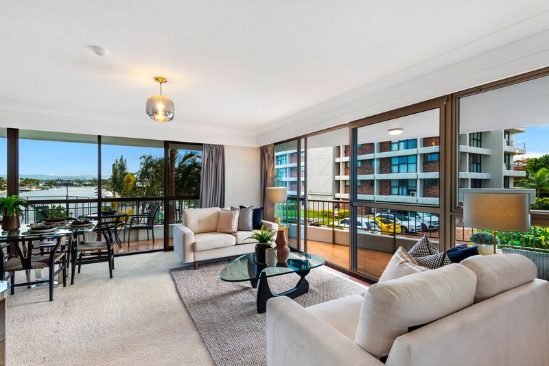 Photo - 7/18 Commodore Drive, Surfers Paradise QLD 4217 - Image 17