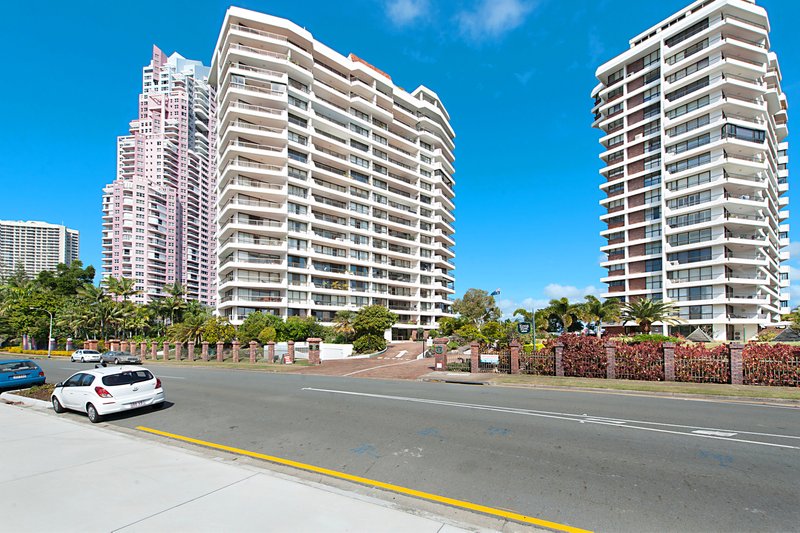 Photo - 7/18 Commodore Drive, Surfers Paradise QLD 4217 - Image 31