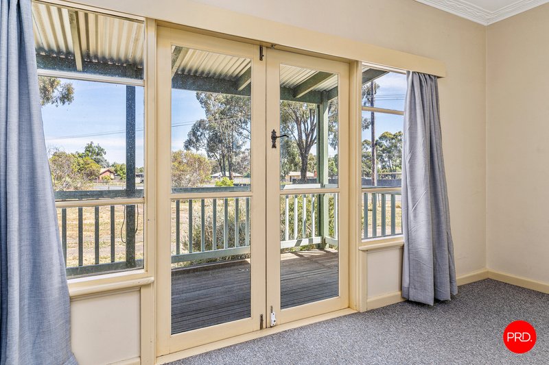 Photo - 718 Midland Highway, Huntly VIC 3551 - Image 4