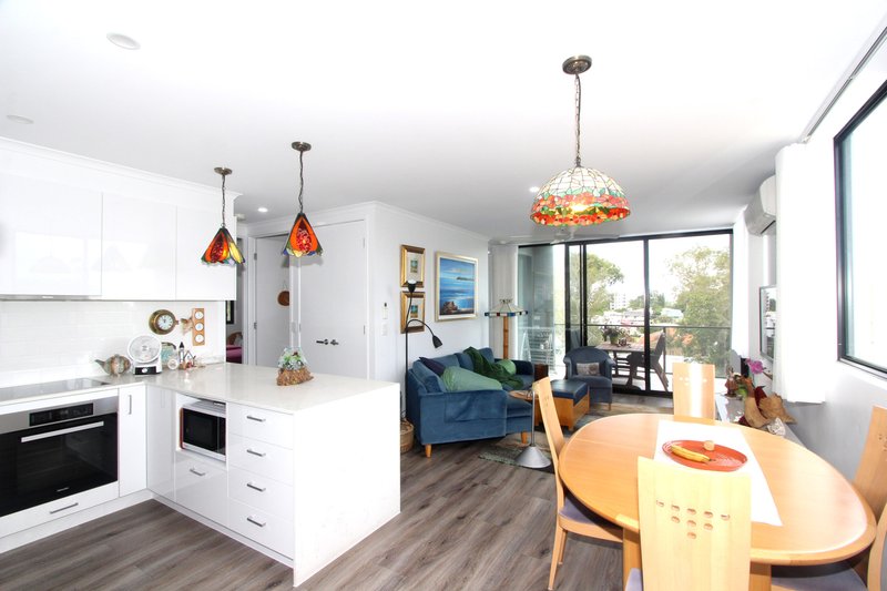 Photo - 7/18 Norman Avenue, Maroochydore QLD 4558 - Image 3