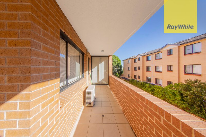 Photo - 7/19-21 Good Street, Parramatta NSW 2150 - Image 5