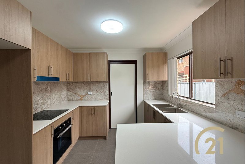 Photo - 7/19 Alderson Avenue, Liverpool NSW 2170 - Image 3