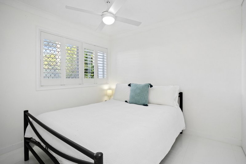 Photo - 7/19 Monaco Street, Surfers Paradise QLD 4217 - Image 7