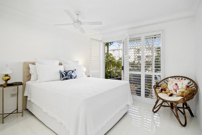 Photo - 7/19 Monaco Street, Surfers Paradise QLD 4217 - Image 8