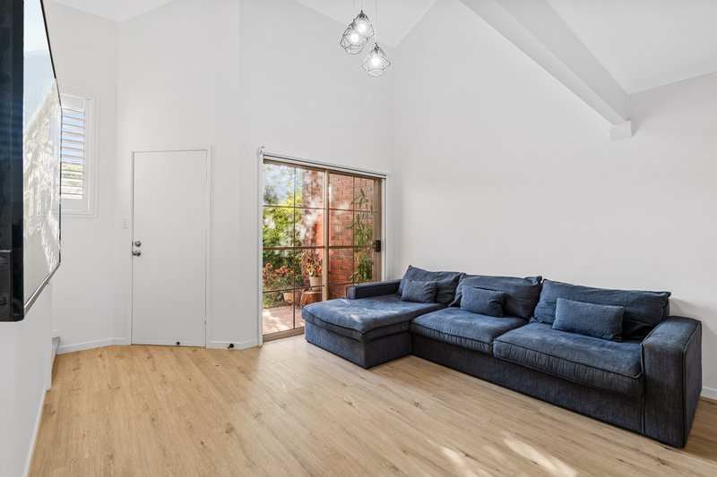 Photo - 7/1A Alison Road, Carrara QLD 4211 - Image 8