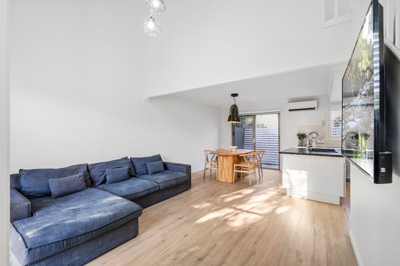 Photo - 7/1A Alison Road, Carrara QLD 4211 - Image 19