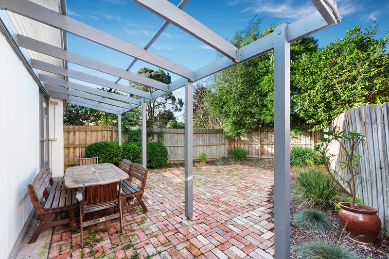 Photo - 71A Cochrane Street, Mitcham VIC 3132 - Image 8